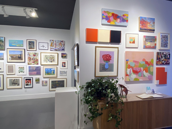 Holiday Salon 2024 - 07